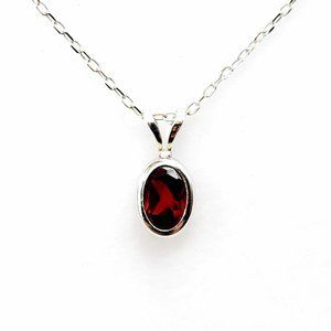 14K White Gold Garnet 7x5mm Pendant